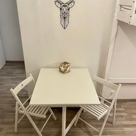 公寓 Bijou Refurbished Studio 克莱恩 蒙塔纳